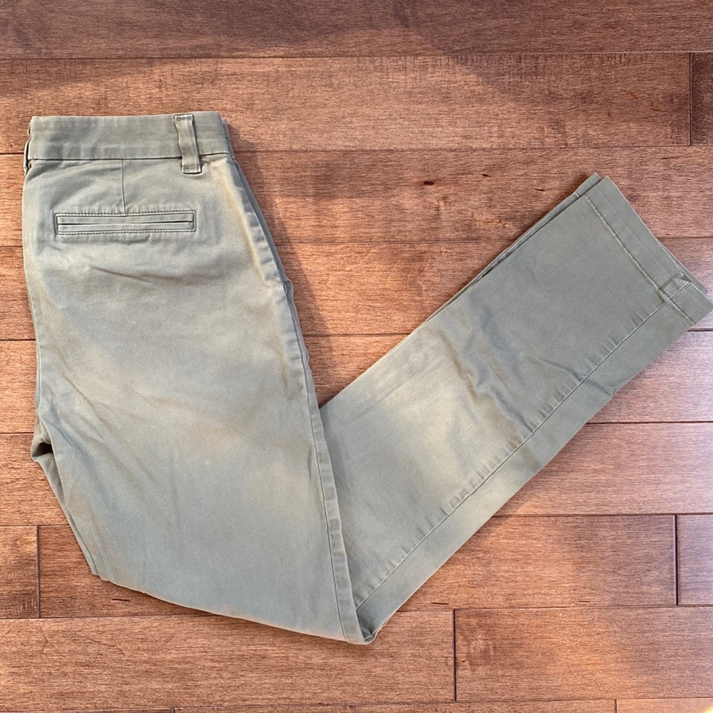 Gap Broken-in Straight Khakis Green Size 00